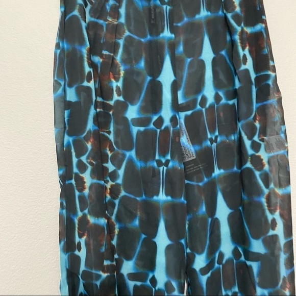 NWT pretty little thing blue abstract croc beach flares sz.2US - Picture 5 of 6